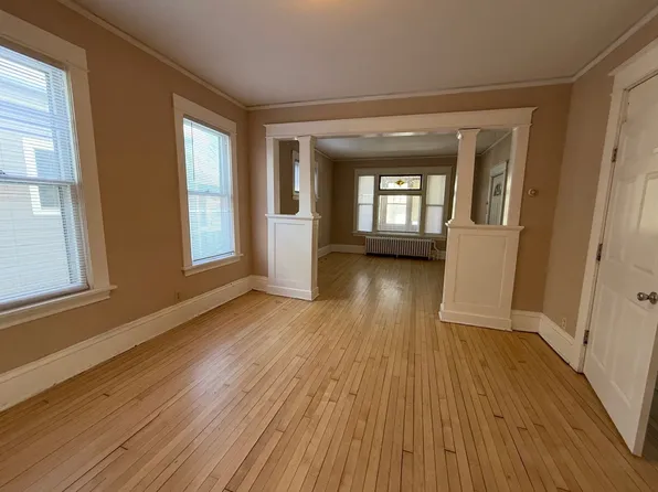 1068 N Woodbridge Street, 1068 Woodbridge St Floor 2, Saint Paul, MN 55117