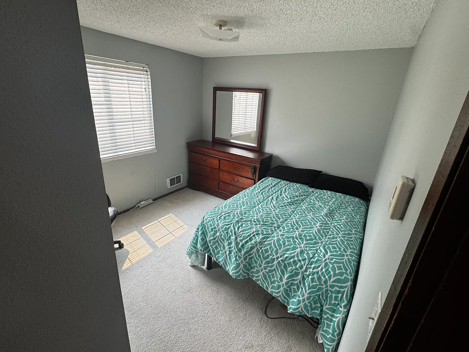 3 bed, 1412 sqft, $1,025 — Photo 4