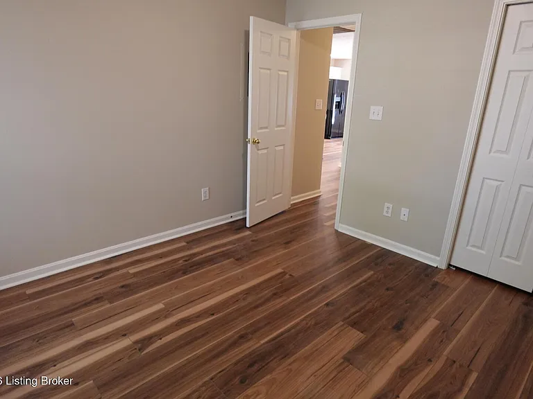 829 Garden Pointe Dr — Photo 17