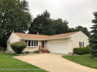 3338 Pickwick Pl, Lansing, MI 48917