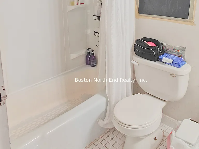 190 North St #5 — Photo 19