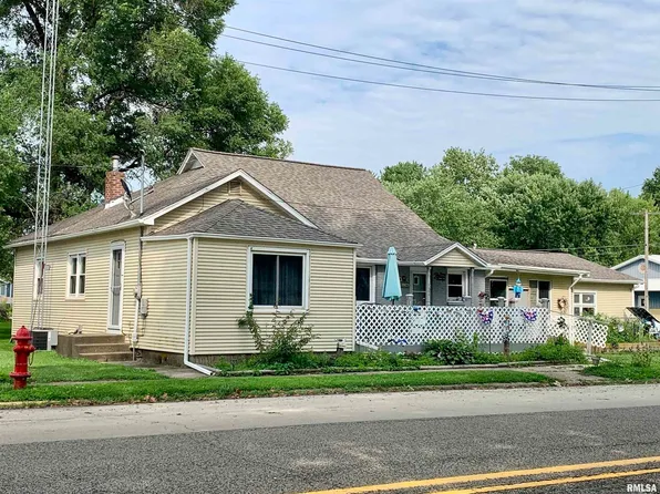 209 N Park Ave, Albany, IL 61230