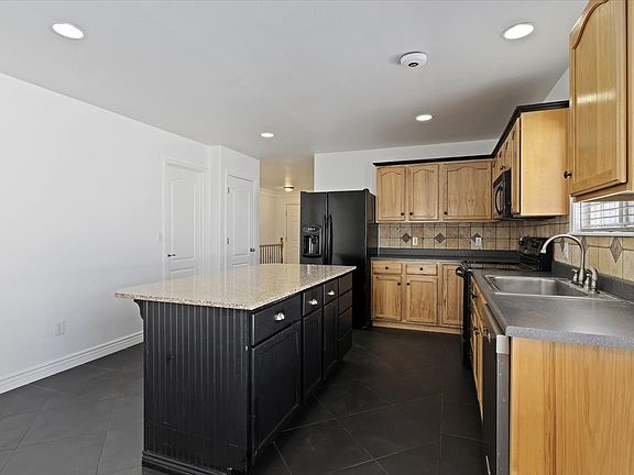 4th image of 13867 S Mary Loraine Cir