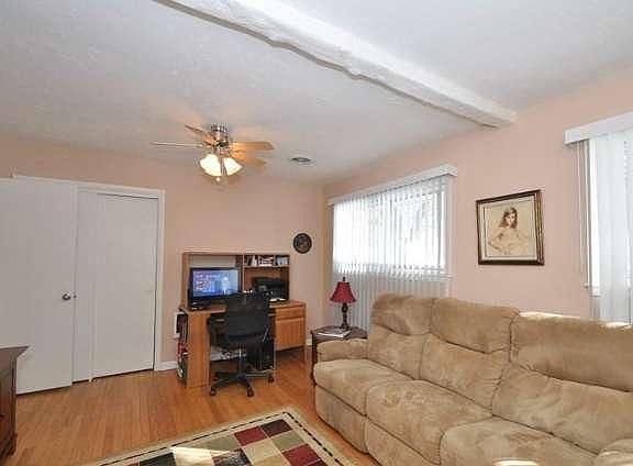 5th image of 3632 W Edgerton Ave