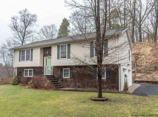 74 Lamb Ave, Saugerties, NY 12477