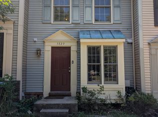 3829 Water Drop Ct, Burtonsville, MD 20866