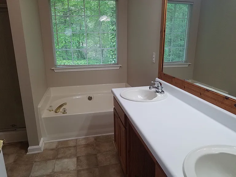 3309 Touchwood Ct SW — Photo 56