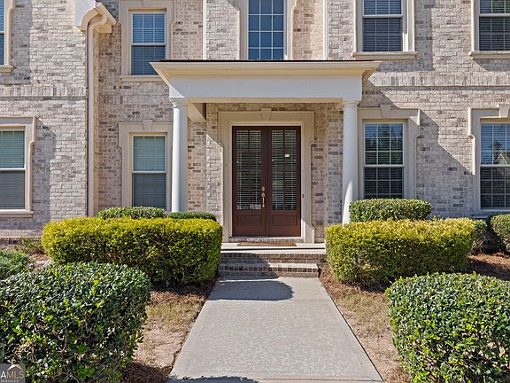 5th image of 125 Delamere Pl