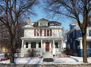 718 Dousman St, Green Bay, WI 54303