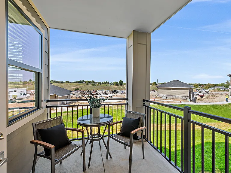 19Nineteen Promenade — Photo 172