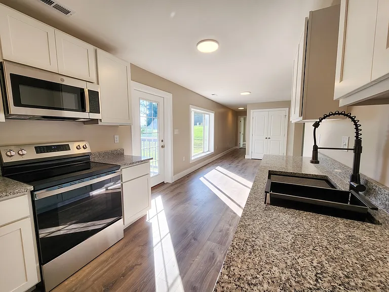 226 Gibsontown Rd — Photo 2