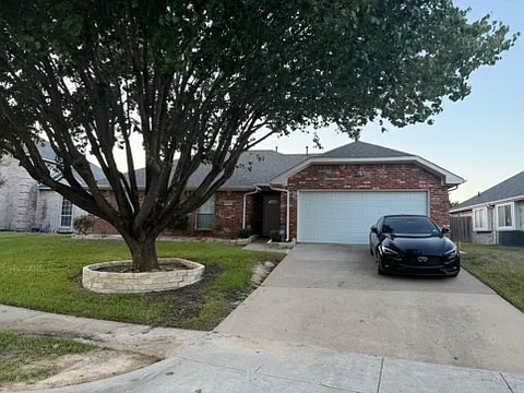 7905 Park Ln