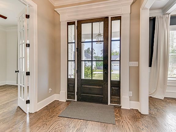 5th image of 565 River Oaks Ln