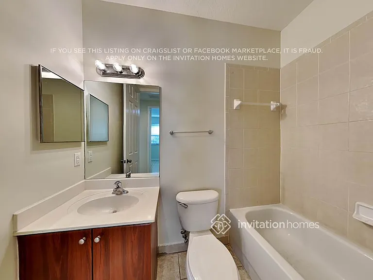 568 NE 35th Ave — Photo 20