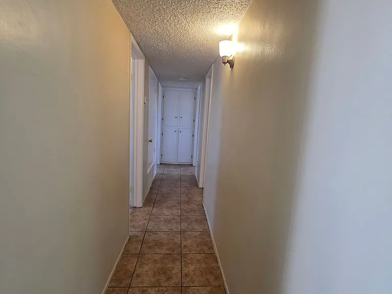 2805 Cambria Ave — Photo 5