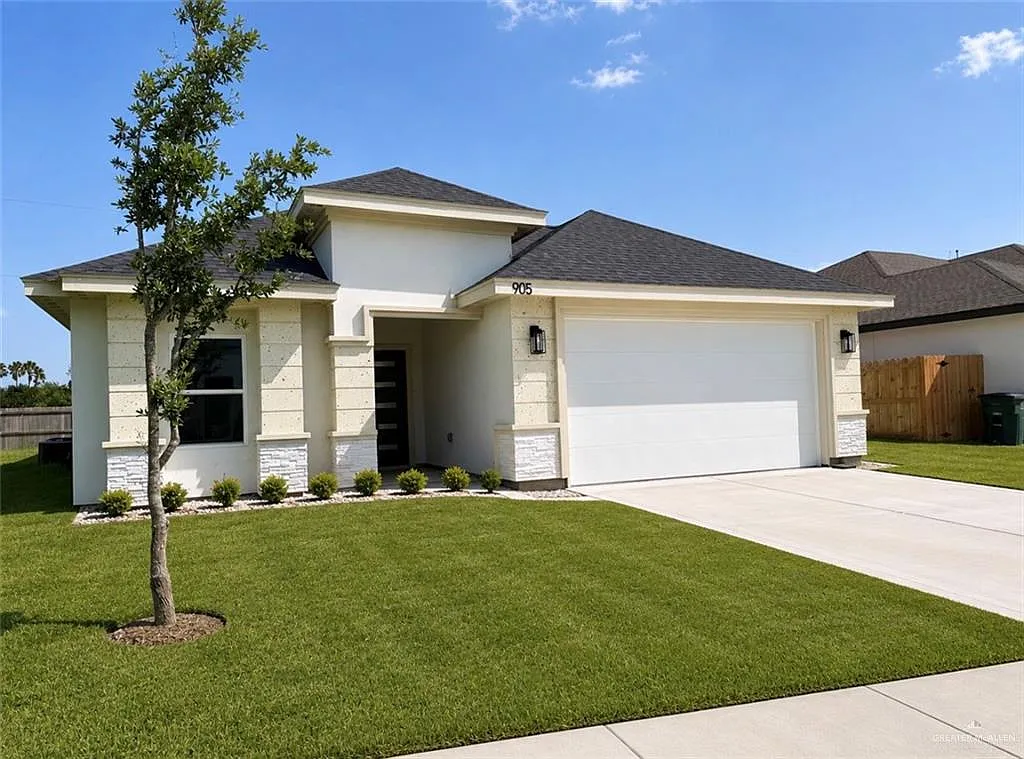 3 bed, 2.0 bath, 1579 sqft, $2,200 — Photo 2