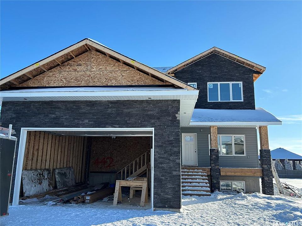 1st image of 442 Kinloch Cres