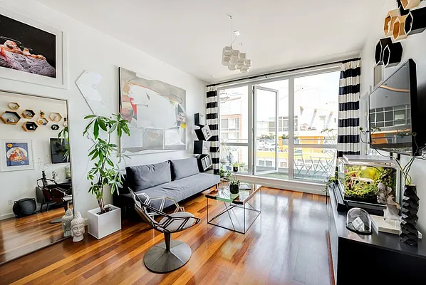 Rented by R New York | media 12