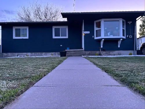 925 G Ave Photo 1