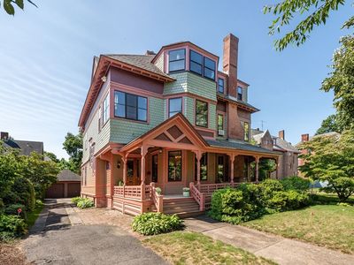 110 Clarendon St, Springfield, MA, 01109