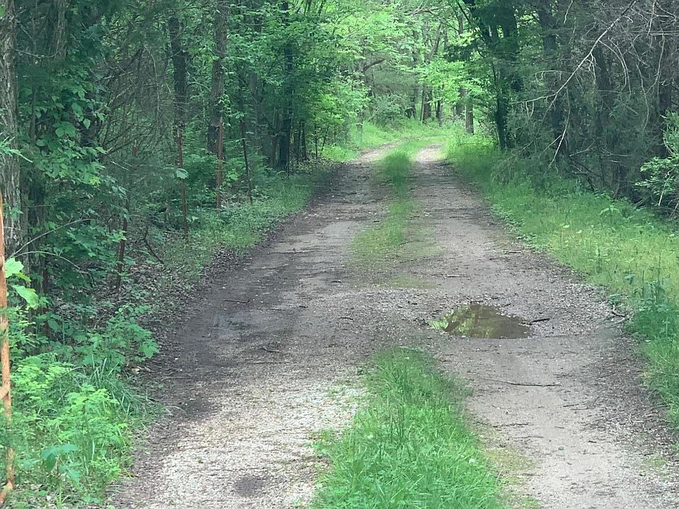 2nd image of 11418 Goldfinch Rd