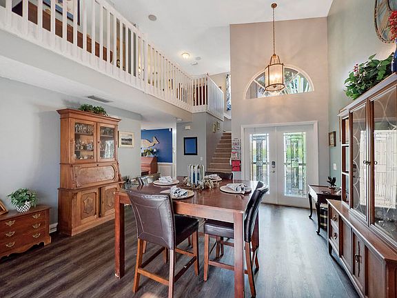 3rd image of 7124 Chesapeake Cir