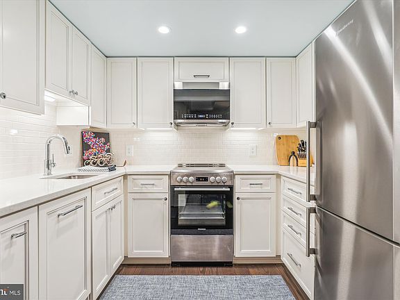 2nd image of 3101 New Mexico Ave NW APT 555