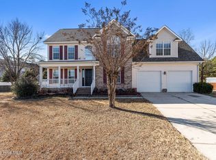 3833 Sunchase Dr, Fayetteville, NC 28306