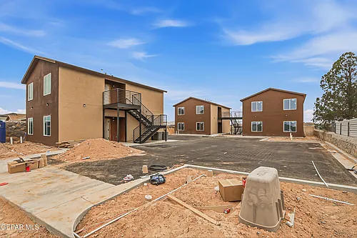 6002 1/2 Pam McCall Dr Photo 1 6002 1/2 Pam McCall Dr Photo 1