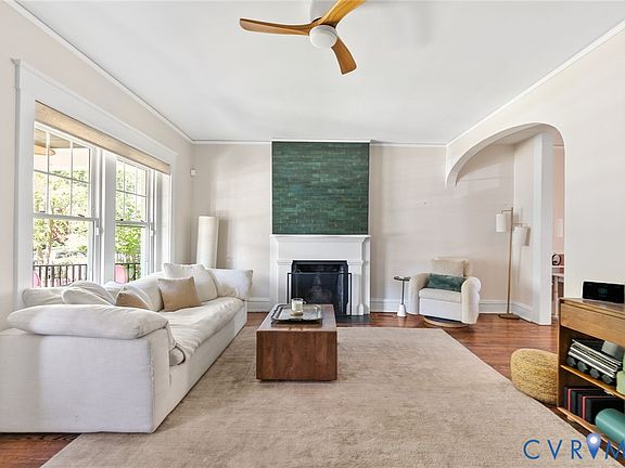 2nd image of 2216 Grove Ave