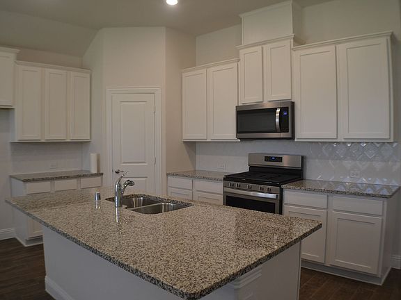 4th image of 6105 Cheshire St