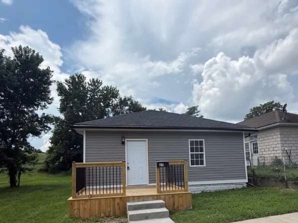 27 Chambers Street, New Albany, IN 47150