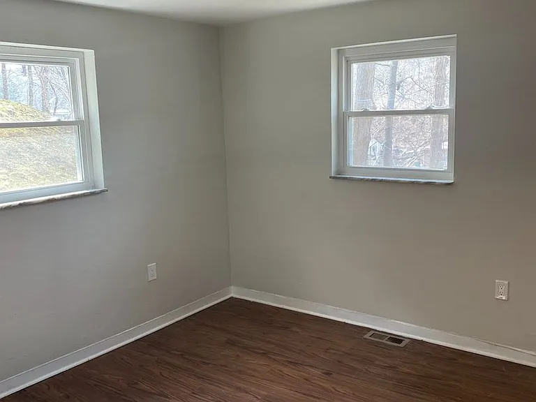 3447-3453 Evergreen Rd — Photo 17