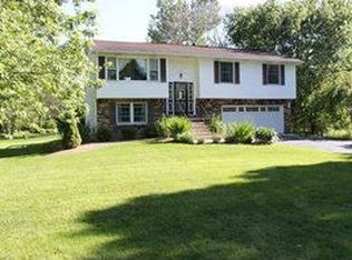 5741 Powers Rd, Orchard Park, NY 14127