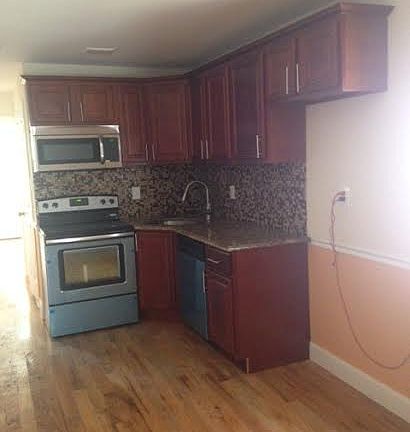 2nd image of 934 E 224th St