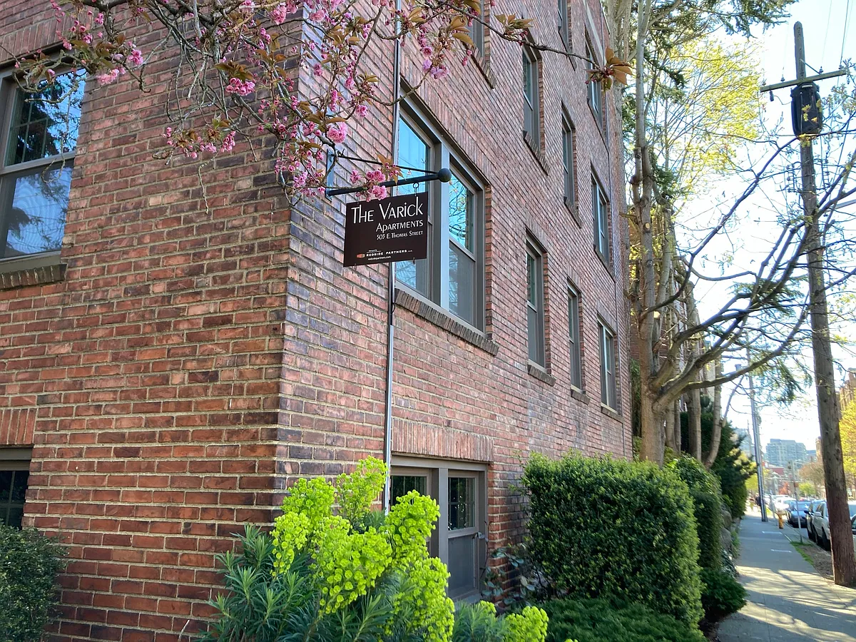 Building Photo - Varick Apartments