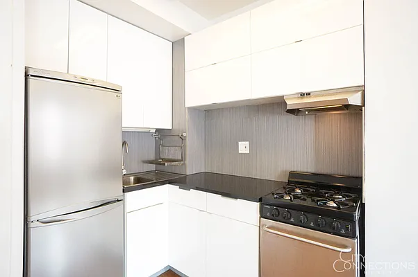 Rented by City Connections Realty | media 17