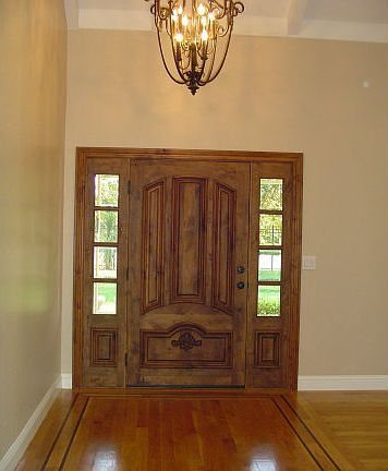 4th image of 2670 Dryden Ave
