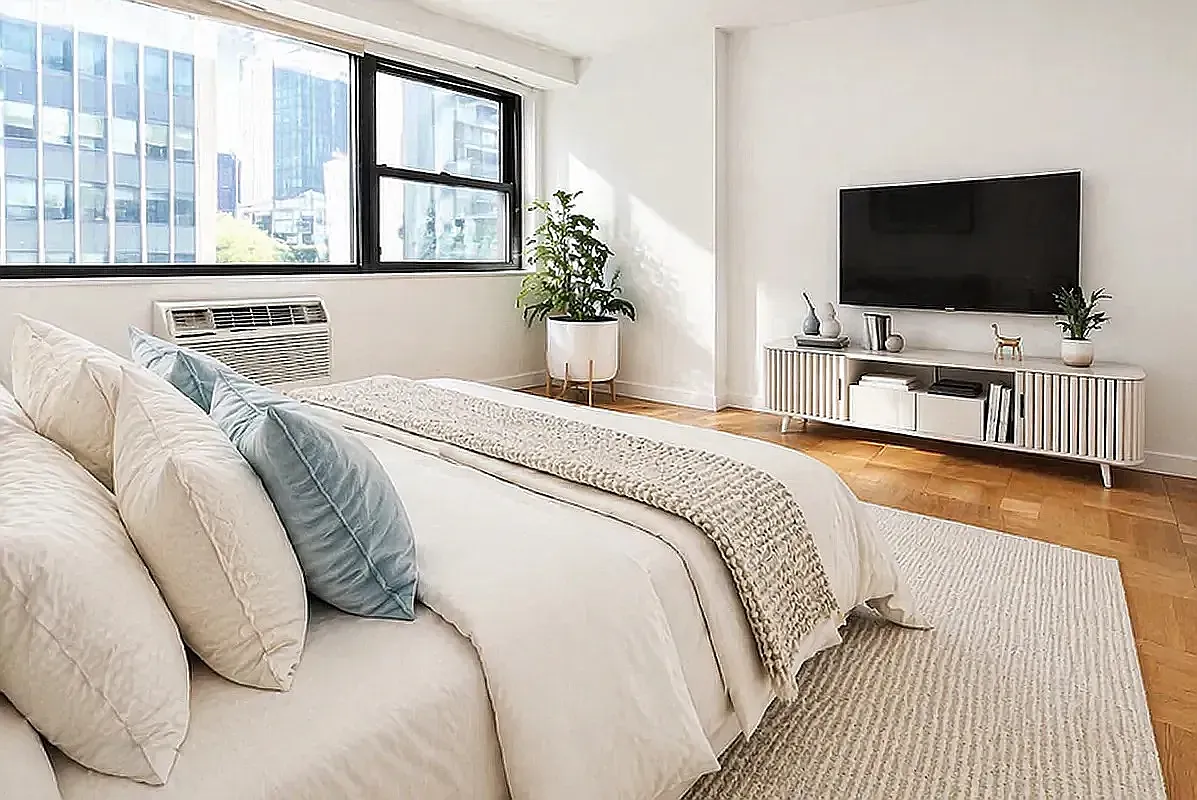 330 East 46th Street — Photo 3