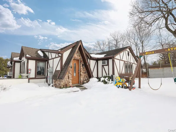 4 Lambros Drive, Monroe, NY 10950