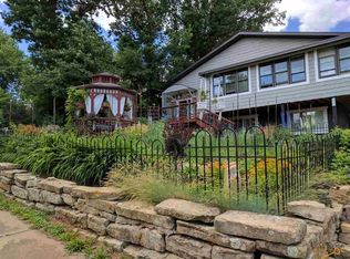 915 Maple St, Whitewood, SD 57793