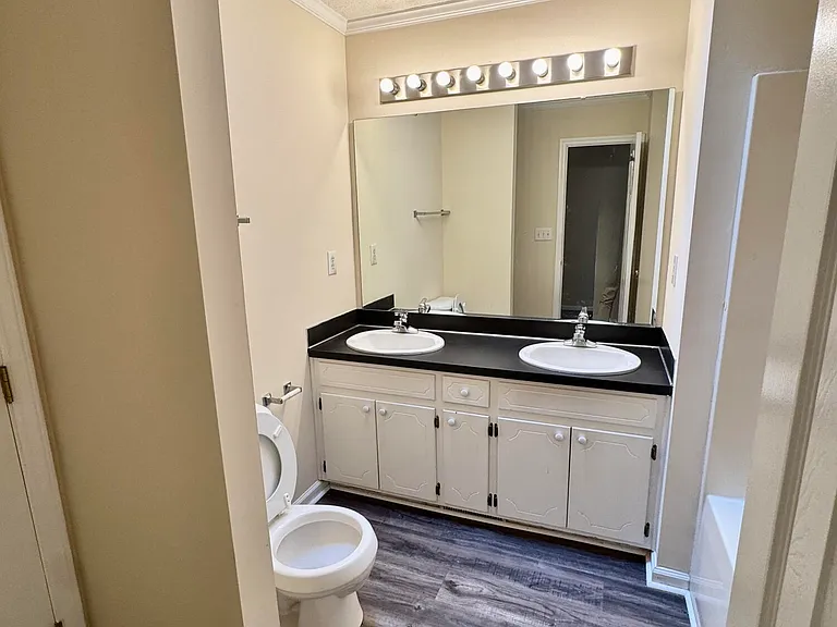 3951 Sterling Pointe Dr #OOO6 — Photo 11