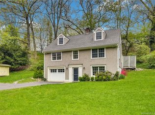 212 Tokeneke Rd, Darien, CT 06820