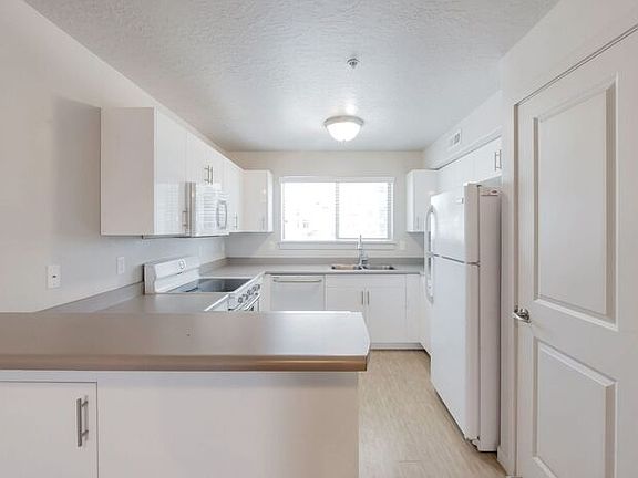4th image of 1026 N 1090th St W APT 204