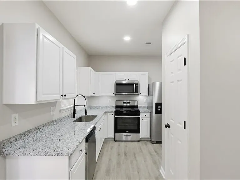 5630 Lawley Dr — Photo 20