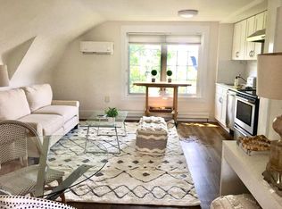 137 E Elm St #B, Greenwich, CT 06830