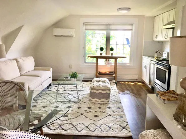 137 E Elm St #B, Greenwich, CT 06830