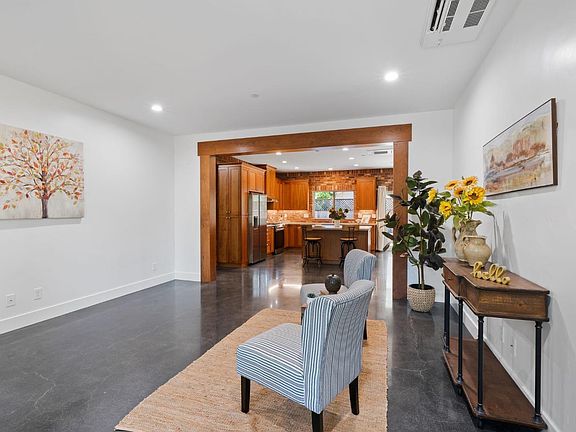 2nd image of 655 Dora Avenue