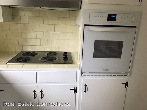 5th image of 116 Towne Ter APT 3