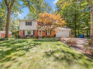 10027 Sycamore Ln, Indianapolis, IN 46239